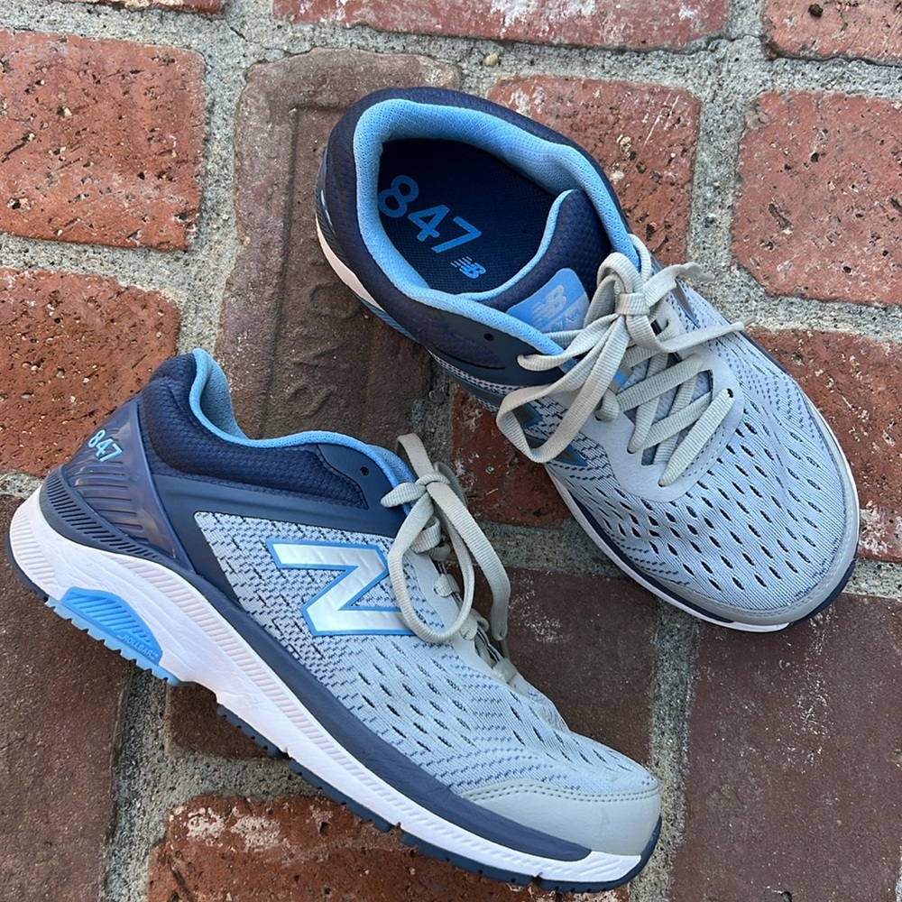 New Balance 847v4 Walking Shoes Womens Size 9 Gray Blue